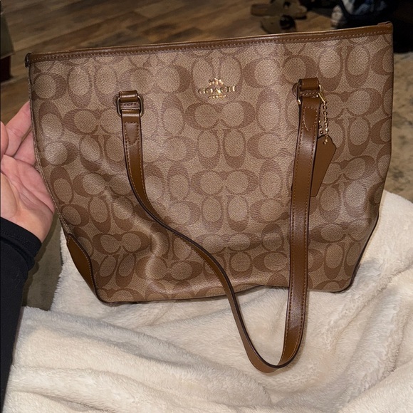 Coach Tan Signature Tote Bag - Picture 1 of 7